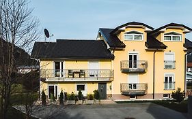 Ferienwohnung Schoenblick