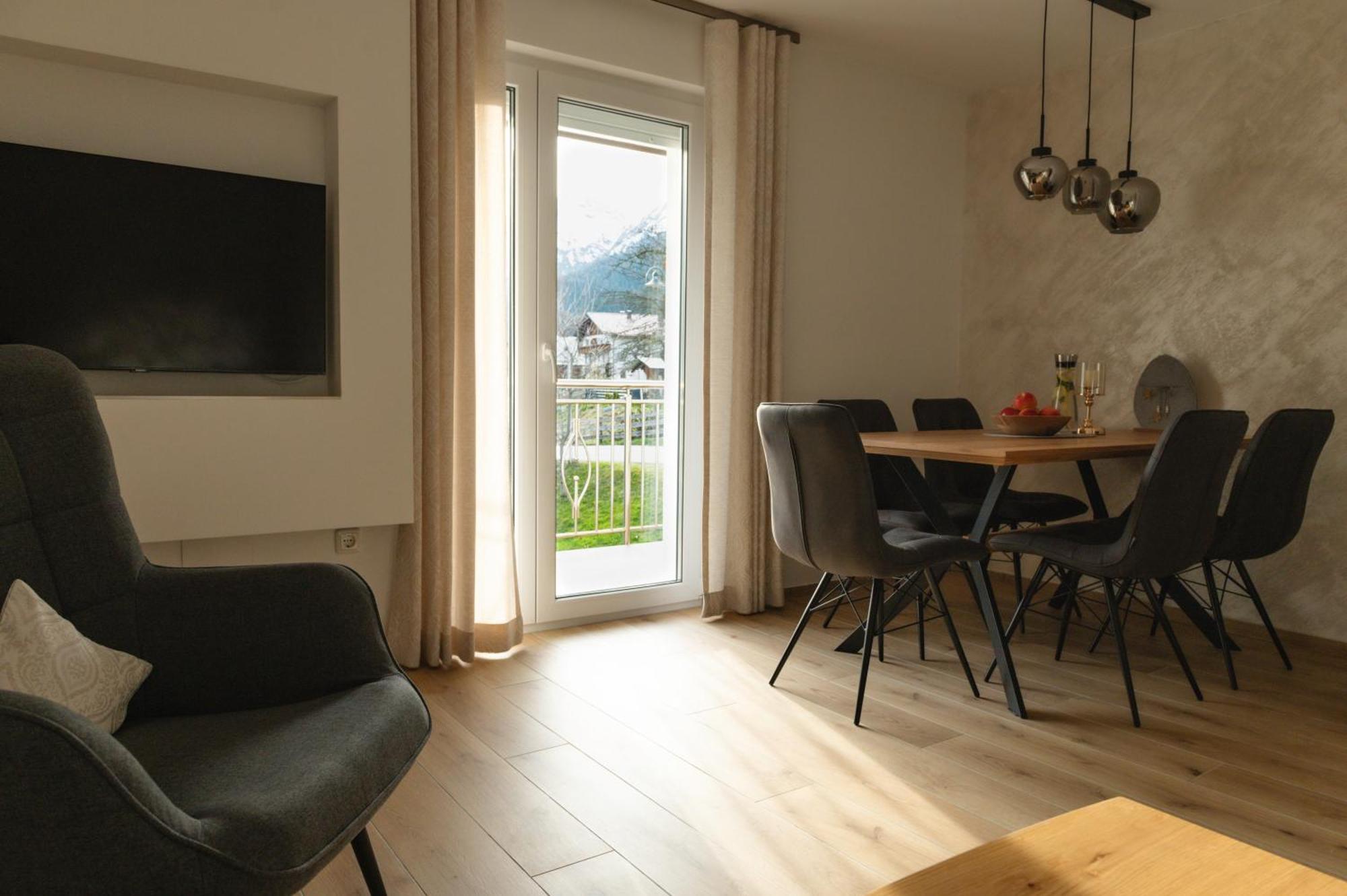 Ferienwohnung Schoenblick Weissenbach am Lech Exterior photo